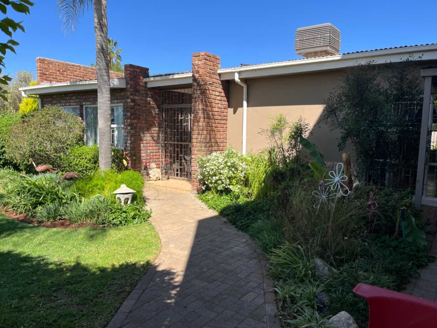 5 Bedroom Property for Sale in Blydeville Northern Cape